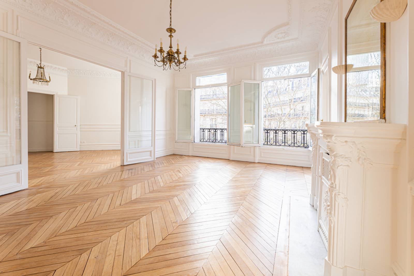 Appartement familial de prestige avec 4 chambres situé au 3ème étage avec ascenseur - Paris 6ème : Boulevard Raspail | quartier Notre-Dame des Champs  